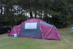 namiot na polu namiotowym